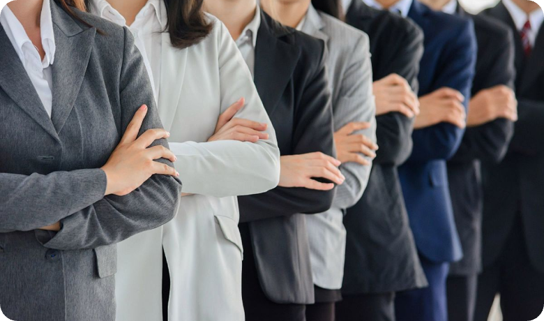 中芯微电子坚信，卓越人才是驱动企业持续创新的核心动力。公司拥有一支结构完整、经验深厚的研发与管理团队，在物联网定位感知领域具备深厚的技术积累与前瞻性洞察。